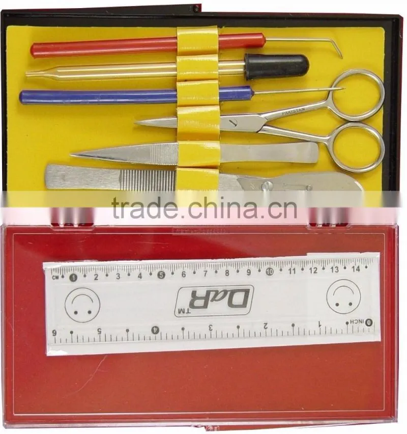 Dissecting Kit With Screw-lock-blade