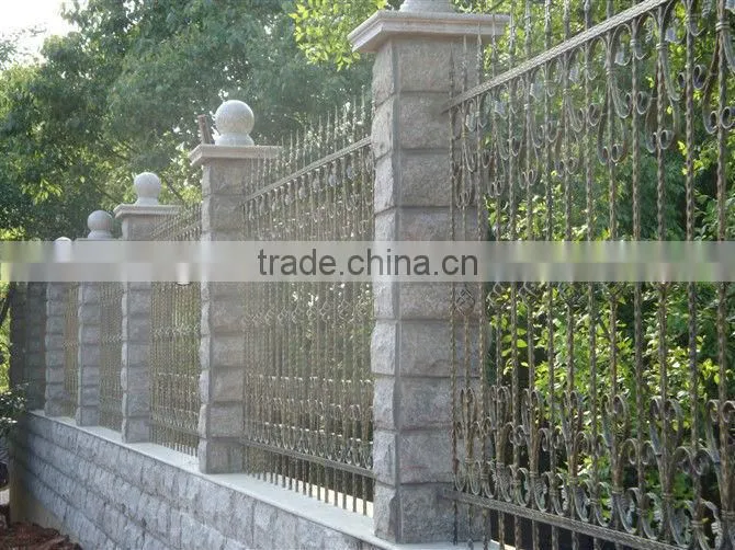 2012 Top-selling handmade classical corrugated steel fence