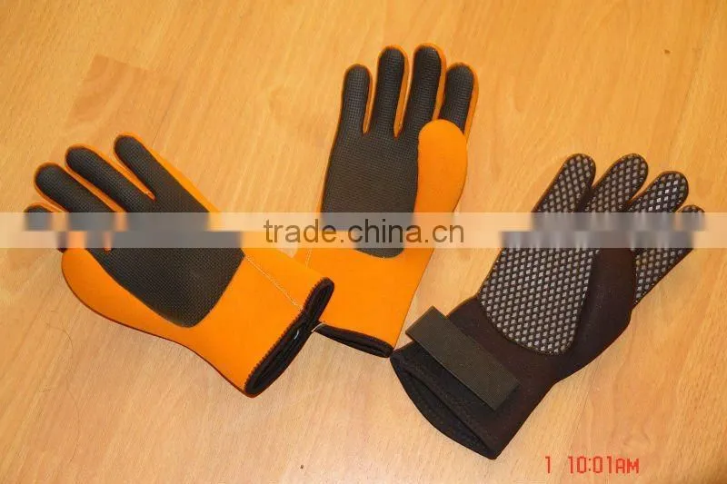 2016 High Quality Neoprene Glove for Sport