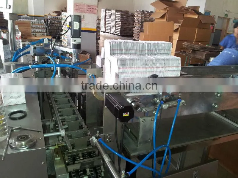 Fully automatic fasteners packing machine