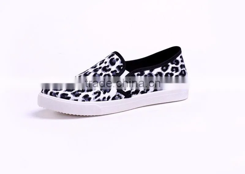 2017 Top fashion women flat shoes casual slip on canvas shoes