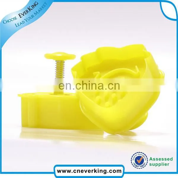 Custom Plastic Cute cake decorating plunger cookie cutter