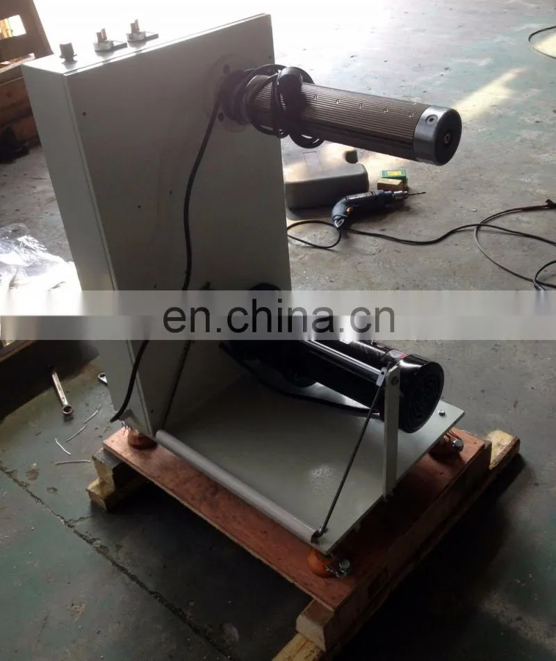 Film and fabric unwind machine