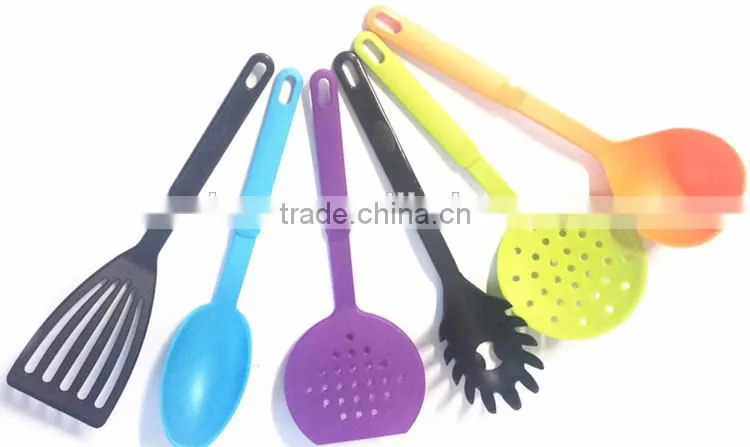 Cooking spoon set