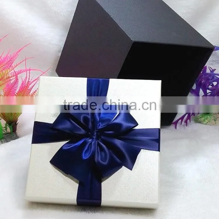 Hot sale square large gift box custom elegant lover wedding gift paper box