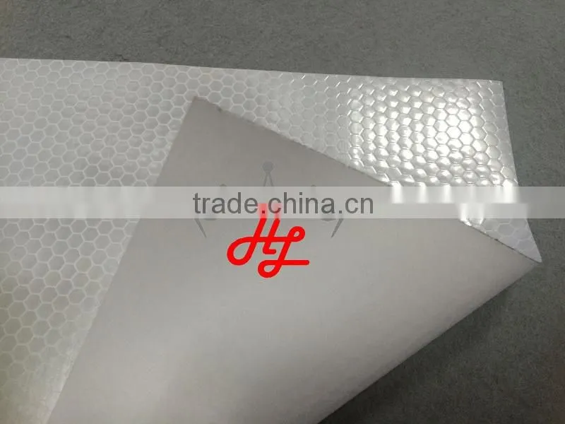 Self adhesive reflective vinyl