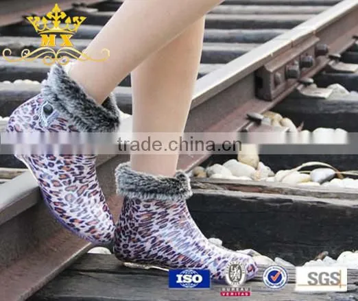 good price and quality pvc rain boots from China