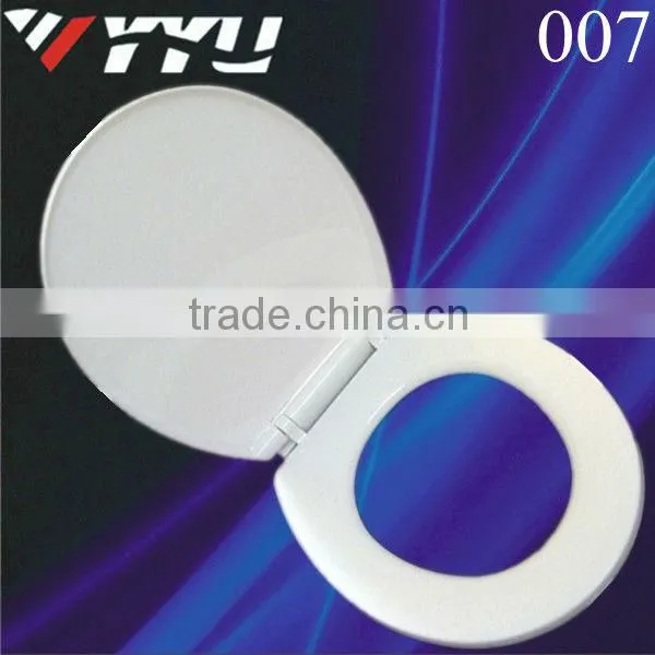 Soft close plastic padded toilet seats 007