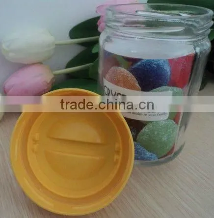 glass jars with plastic lid wholesale, custom made glass jars with colorful cover for children,made in China