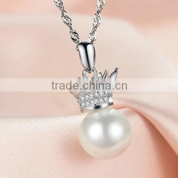 Hot-selling Pearl Design Noble Crown Necklace Pendant