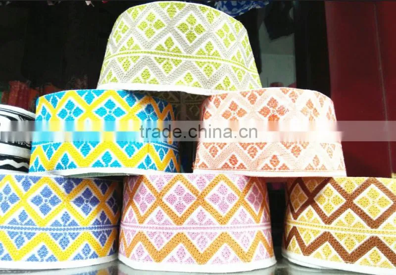 2016 new design stock lot embroidered omani cap