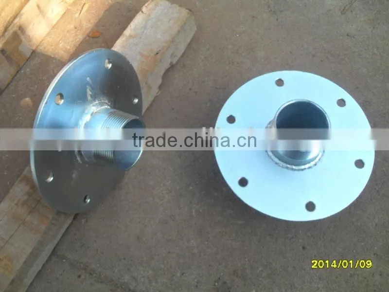 Pressure bolt tank flange