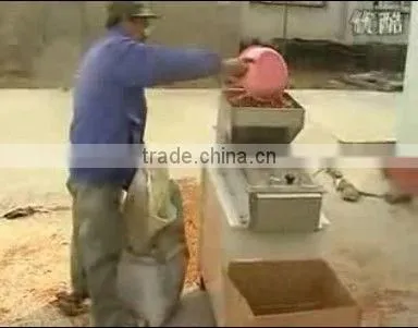 compact structure and stable running dry method peanut peeling machine
