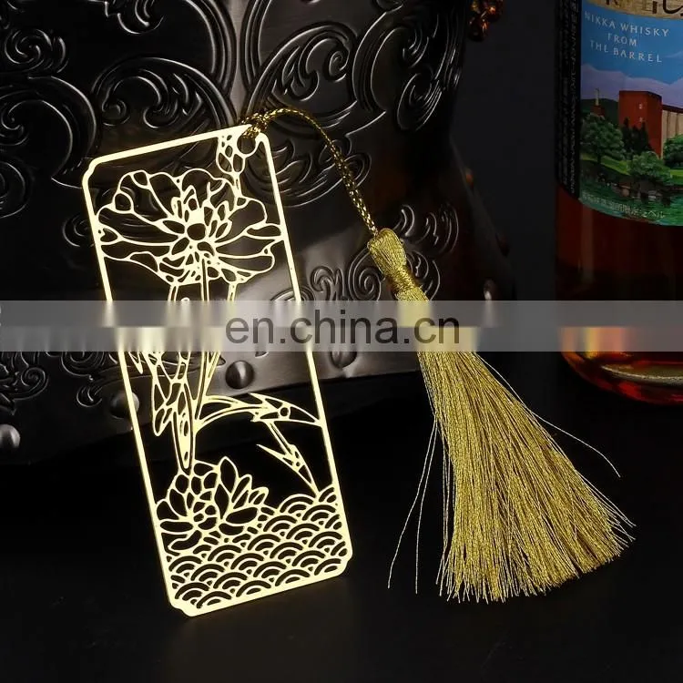 factory direct sale promotional gifts gift set metal hollow out bookmark suit wholesale