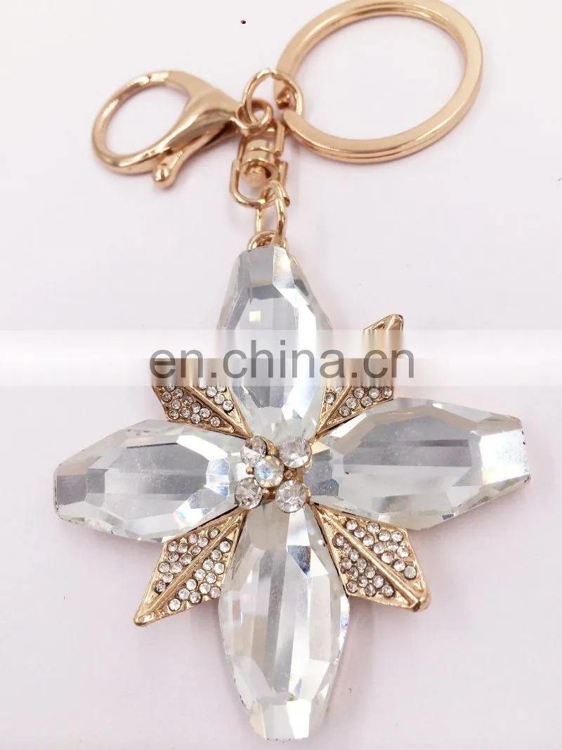 Custom Promotional Luxuriant Cute Diamond Key Chain Give Gifts