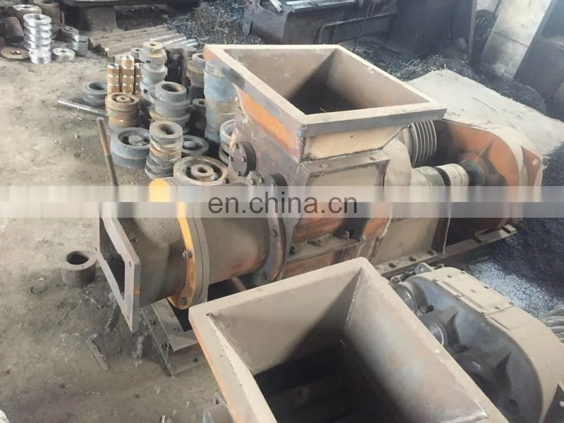 Vacuum brick machine Clay red brick machine Clay large, medium and small extruded red brick machine equipment