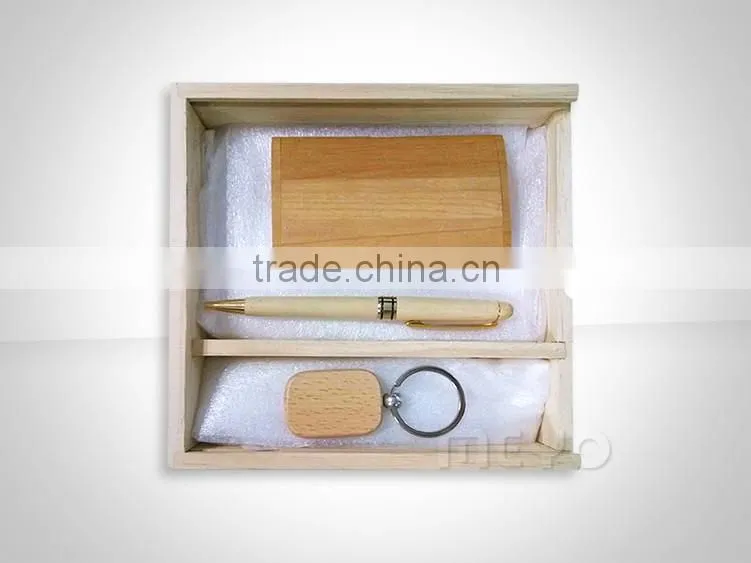 Custom manufacturer wood keychain with pen gift set