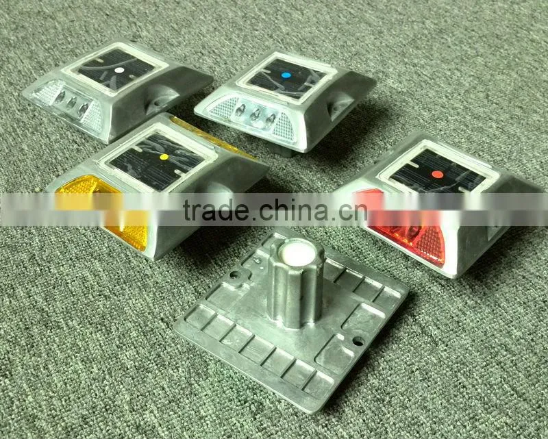IP68 Aluminum,CE,RoHS Certificate,solar led road stud wired reflective road stud