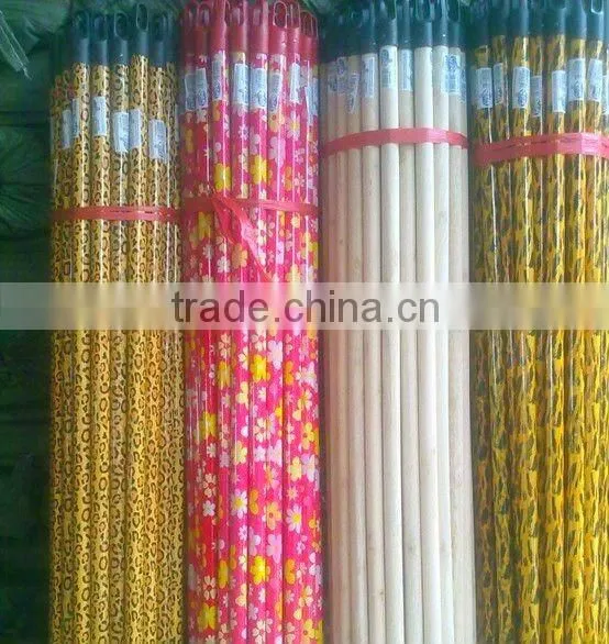 EXCELLENT DESIGN pvc coated wood mop stick with PERFECT WORKMANSHIP