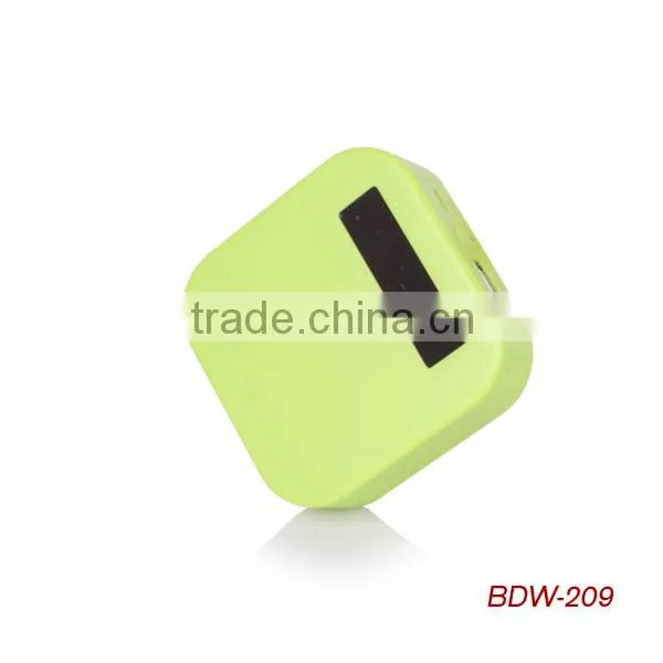 2014 latest design portable power bank 5600mAh with external battery