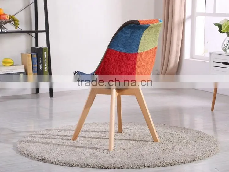 Comfortable fabric coverd wood legs computer chair