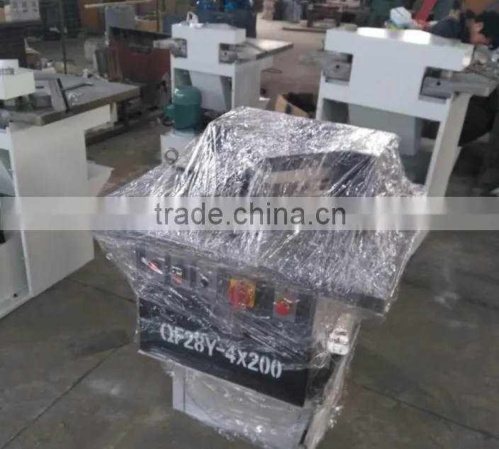 Aluminum window making from factory corner cutting machine