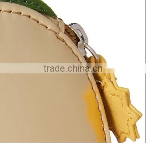 Gold Strawberry Shaped Takeaway Zip Coin Purse
