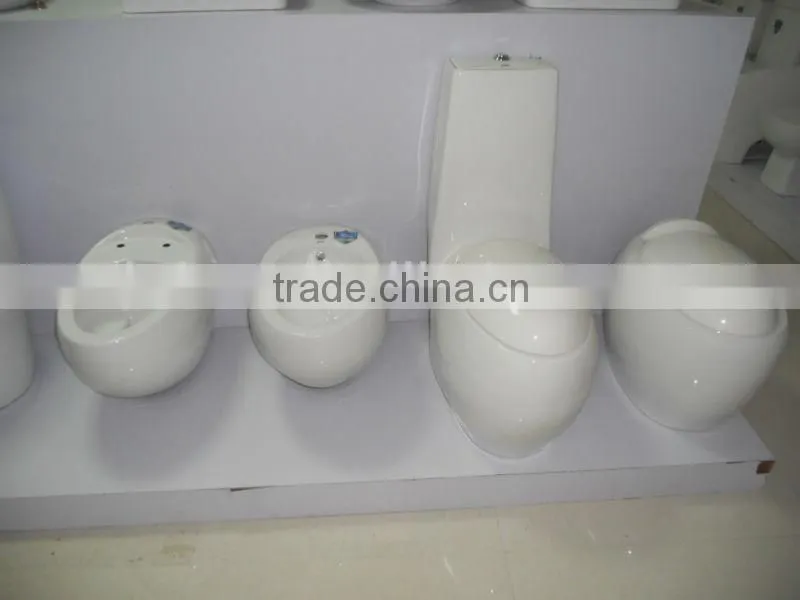 4629 Hot selling Ceramic bathroom Bidet