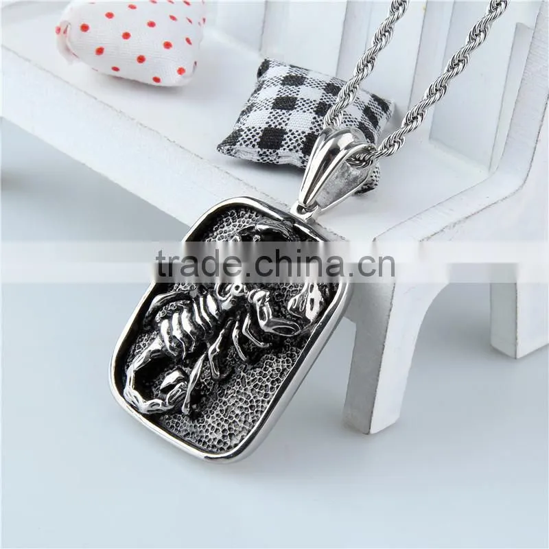 2015 hot selling popular fashion casting scorpion pendant