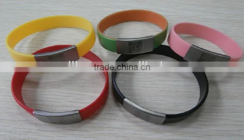 Silicone Engravable unique qr bracelet with tin box