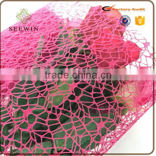 Hardness 100% polyester sunflower flower packing material