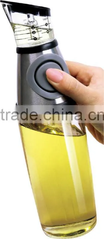 KITCHEN CREATIVE PRESS MEASURE OIL DISPENSER/GLASS OIL AND VINEGAR BOTTLE AS SEEN ON TV