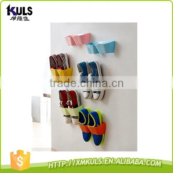 The sitting room wall-mountable receive stereo plastic shoe rack