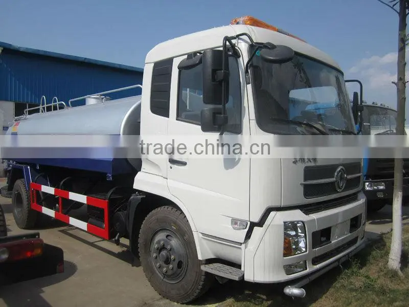 DongFeng 8000liter Sprinkler Truck
