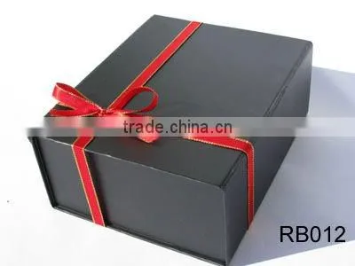 Magnetic gift box