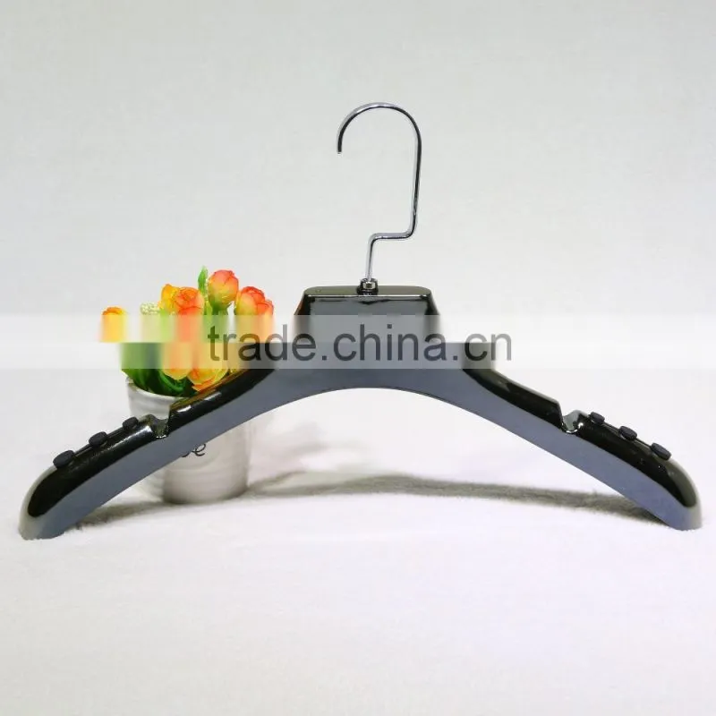 Factory customized hot sell plastic hanger for suit cloth