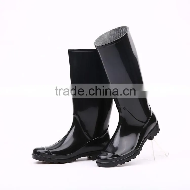 2016 Simple style cheap black pvc rain boots without steel toe, cheap plastic pvc rain boots