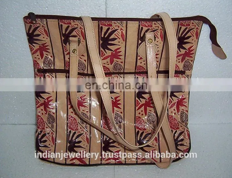 Manufacturer of Leather bags, handbags, purses, original leather bags exporter