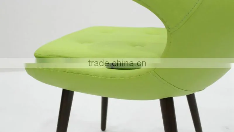 replica relaxing fiberglass material fabric grace elegant Bo Strange Frost Chair with wooden legs