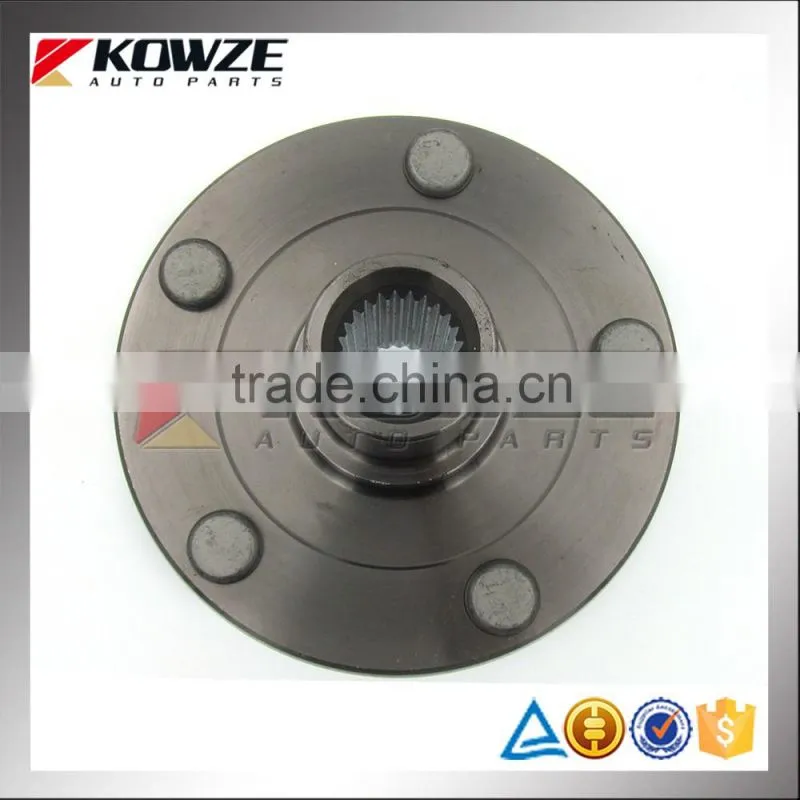 Front Wheel Hub Assy For MITSUBISHI Pajero Montero PININ/IO H61W-H77W 1999-2005 MN113554