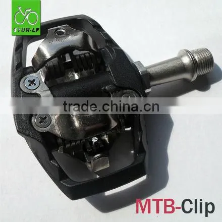 road Trail clipless pedal with cleat