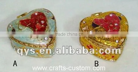 Heart-shaped Jewelry Box, Pewter Material, Gold plating