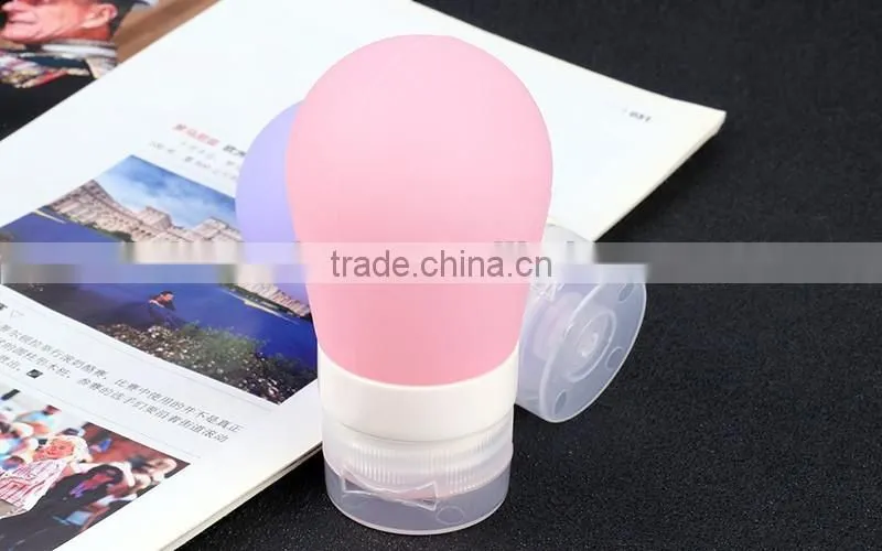 The silicone packing bottle