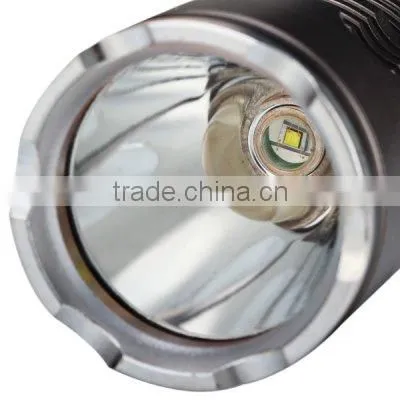 ipx-8 q6 waterproof led flashlight