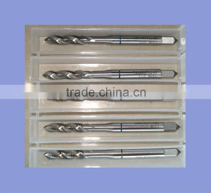 Machine tap for deep hole