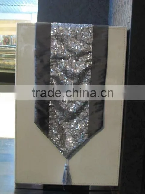 Fashion Table runner