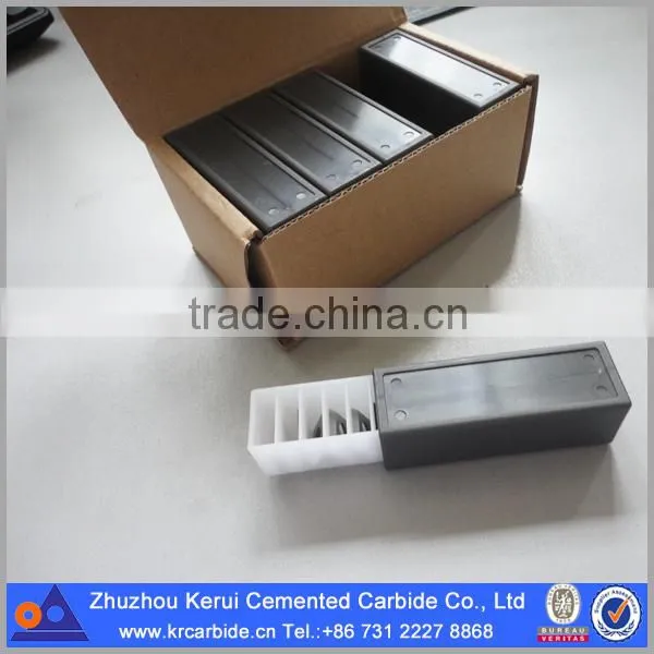 Square carbide insert knives for woodworking tools