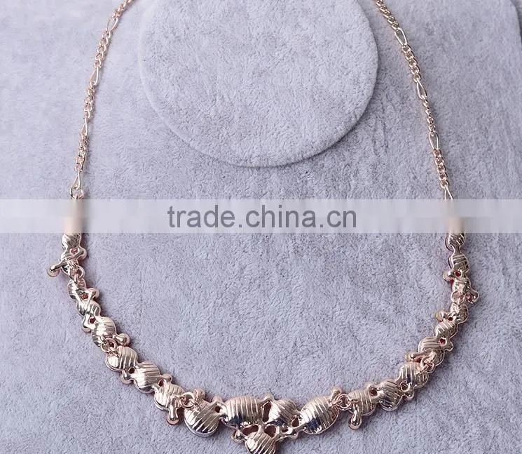 High Quality Jewelry White and Red Diamond Alloy Plating Silver Necklace Set