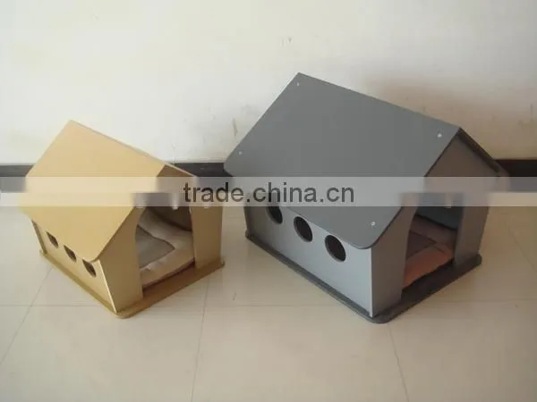 Fashionable Wooden Dog House with mat