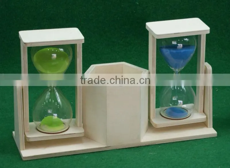2014 New designed drain sand timer wooden pen holder